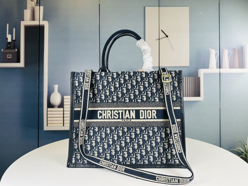 Dior Shopping Bags